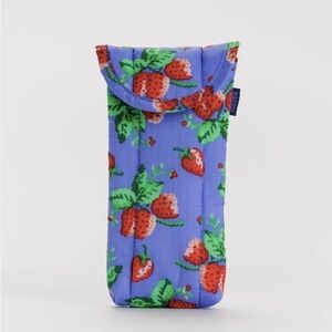 RARE BAGGU PUFFY GLASSES SLEEVE